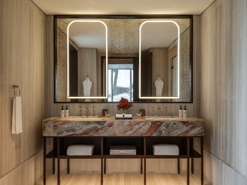 Rosewood Doha 50