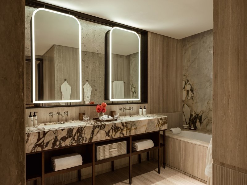 Rosewood Doha 16