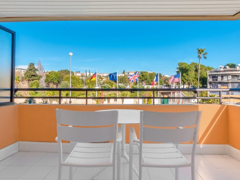 Holiday Inn Nice - Saint Laurent Du Var 6