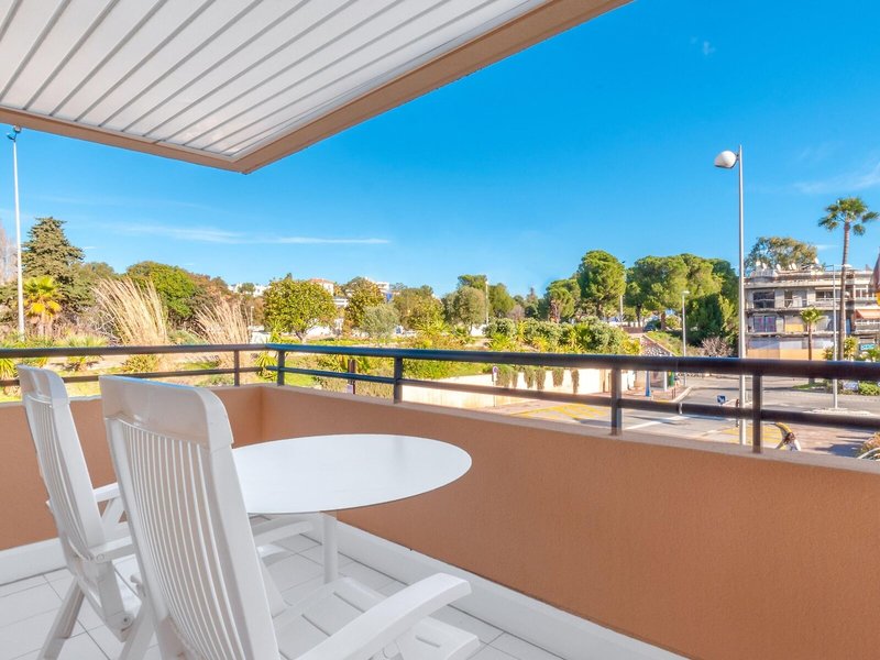 Holiday Inn Nice - Saint Laurent Du Var 7