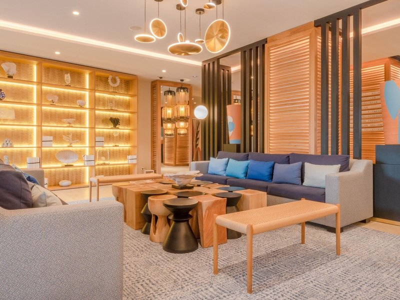 Holiday Inn Nice - Saint Laurent Du Var 19