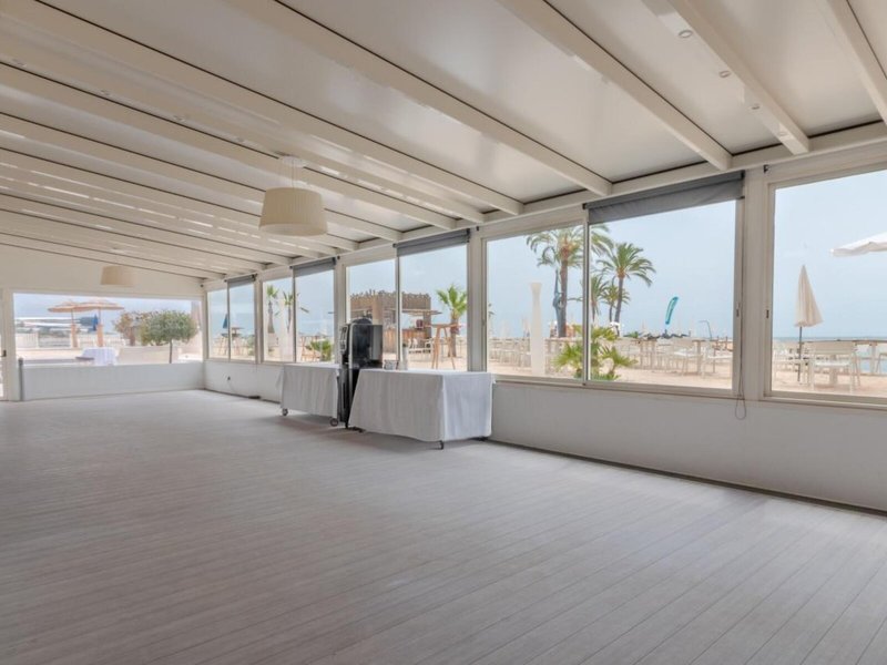 Holiday Inn Nice - Saint Laurent Du Var 22