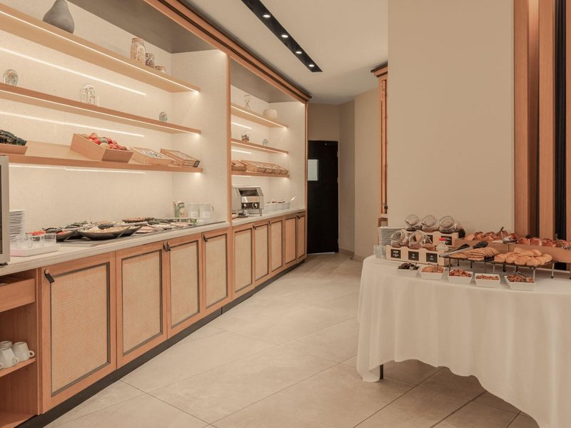 Holiday Inn Nice - Saint Laurent Du Var 26