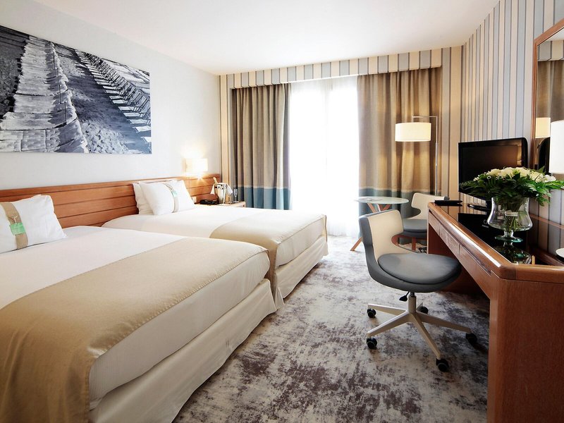 Holiday Inn Nice - Saint Laurent Du Var 41