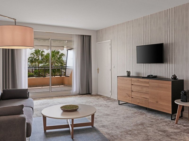 Holiday Inn Nice - Saint Laurent Du Var 45