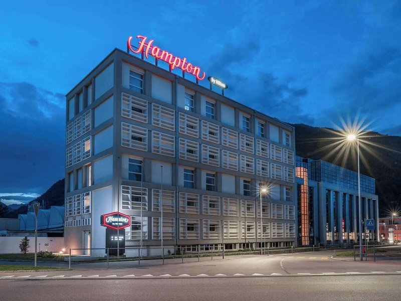 Hampton By Hilton Locarno 4