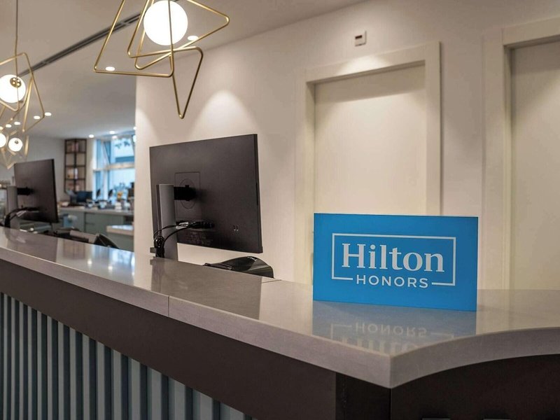Hampton By Hilton Locarno 10
