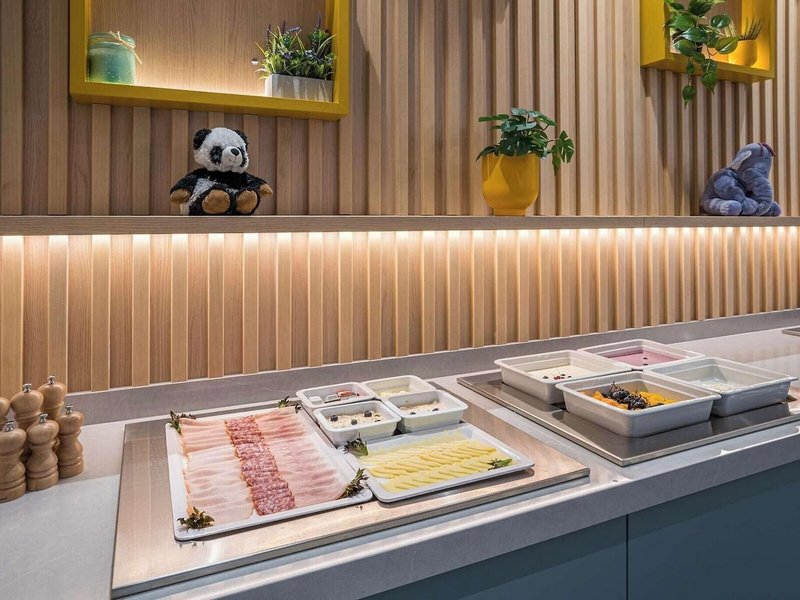 Hampton By Hilton Locarno 20