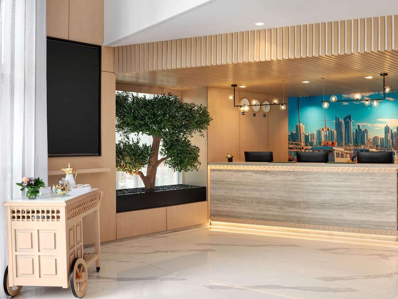 La Quinta by Wyndham Abu Dhabi Al Wahda 11 - Lounge / Lobby