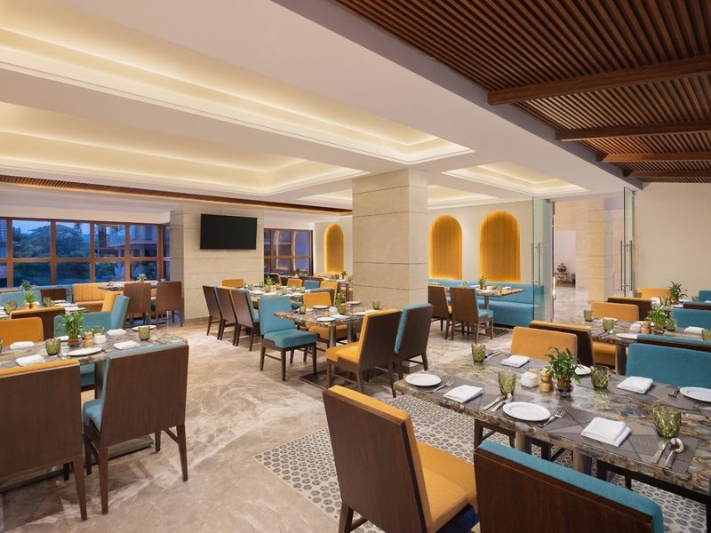 Fortune Select Candolim 5