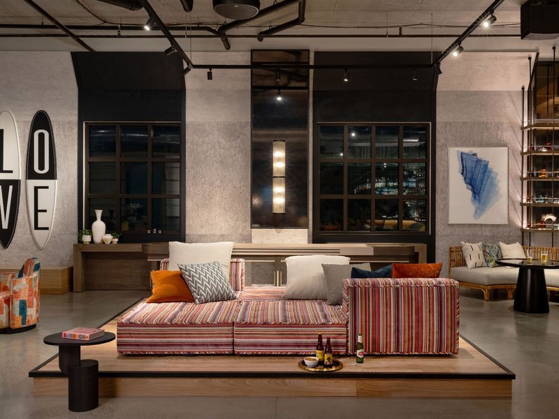 Moxy St. Petersburg Downtown 12
