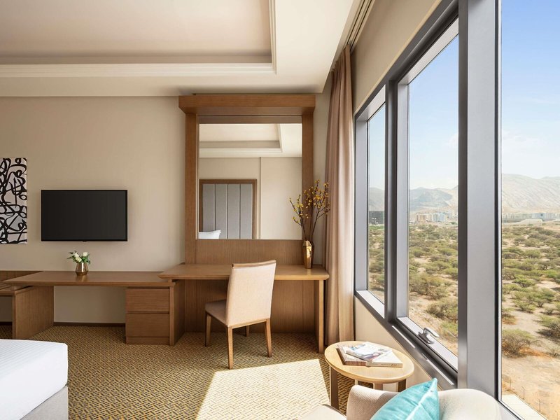 Mercure Muscat 38