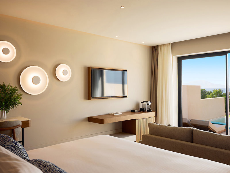 Oros Luxury Beach Resort 6