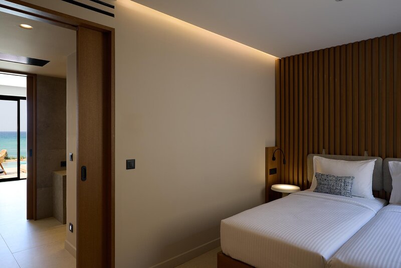 Oros Luxury Beach Resort 47