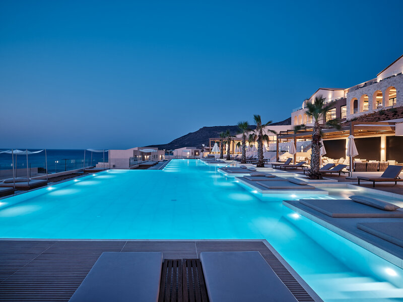 Oros Luxury Beach Resort 2