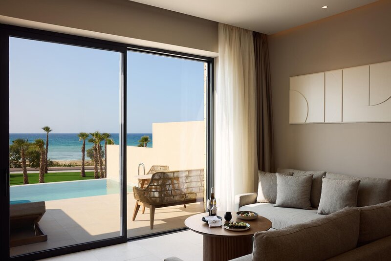 Oros Luxury Beach Resort 41