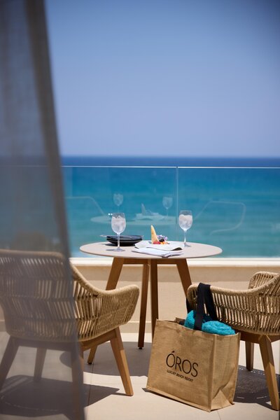 Oros Luxury Beach Resort 50