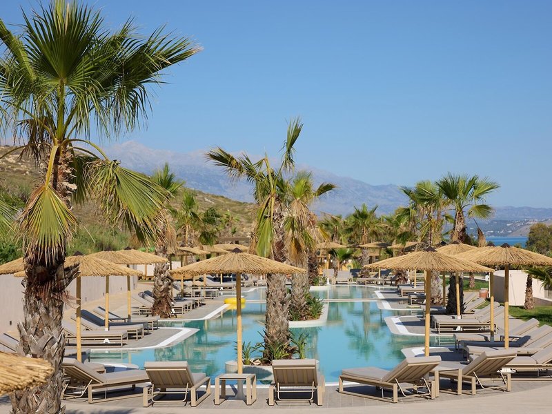 Oros Luxury Beach Resort 14