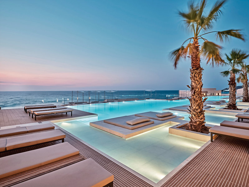 Oros Luxury Beach Resort 4