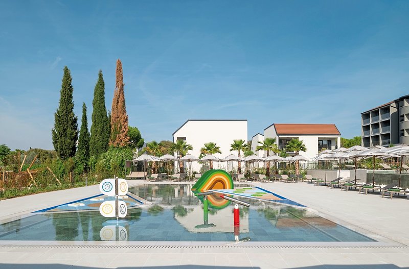 Molum Hotel & Residences 10