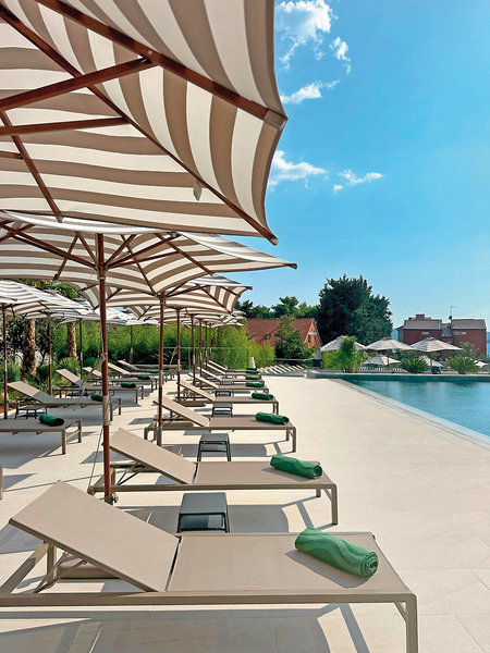 Molum Hotel & Residences 13