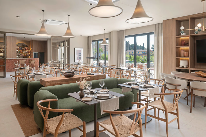 Molum Hotel & Residences 44