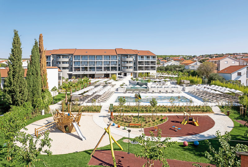 Molum Hotel & Residences 1