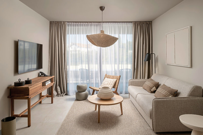 Molum Hotel & Residences 19