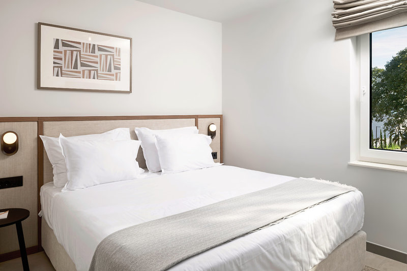 Molum Hotel & Residences 25