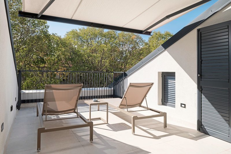 Molum Hotel & Residences 33