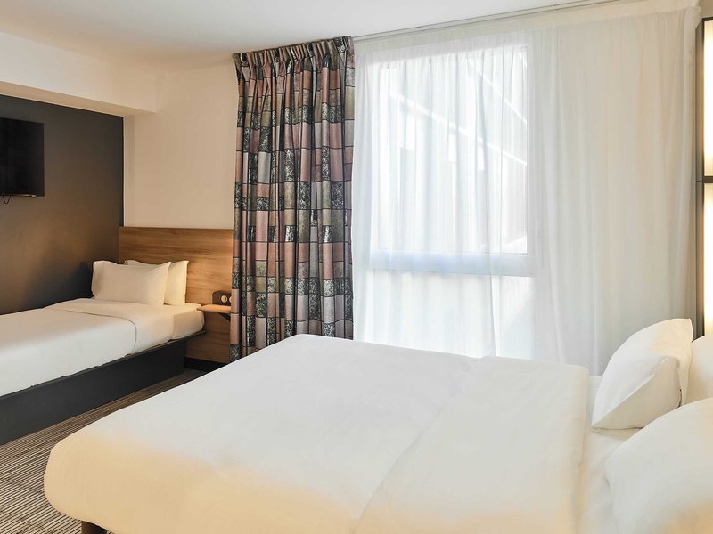 B&B Hotel Marne-La-Vallée Val D'Europe 18 - Room Example