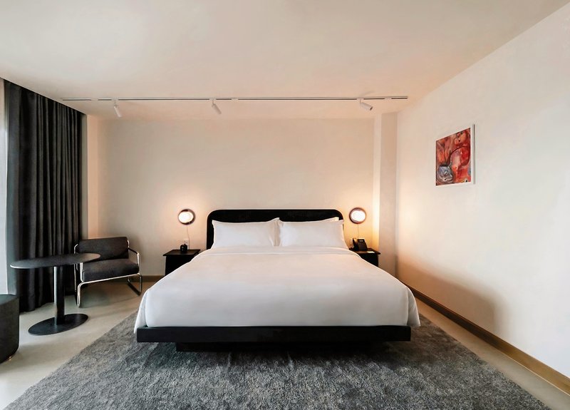 The StandardX Bangkok Phra Arthit 6