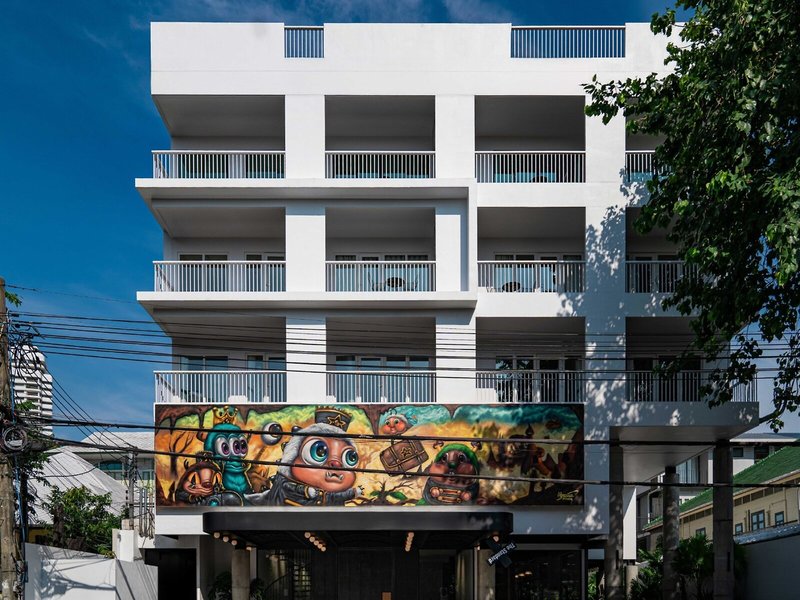 The StandardX Bangkok Phra Arthit 1