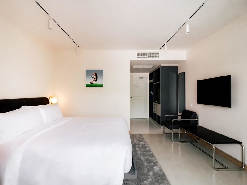 The StandardX Bangkok Phra Arthit 13