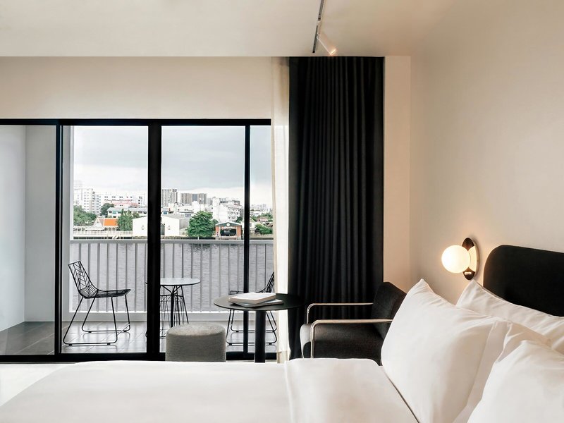 The StandardX Bangkok Phra Arthit 15