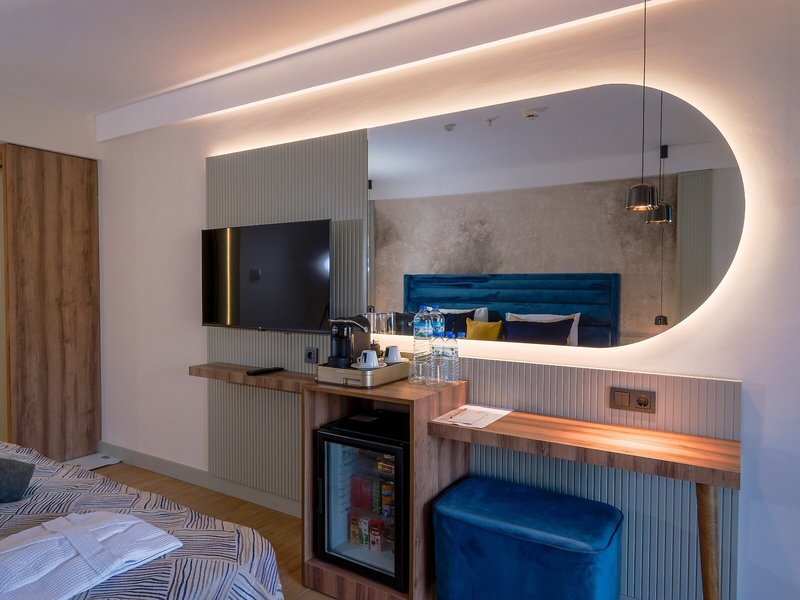 Ada Port Hotel 38
