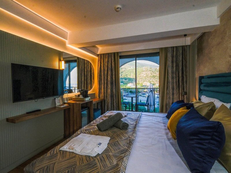 Ada Port Hotel 39