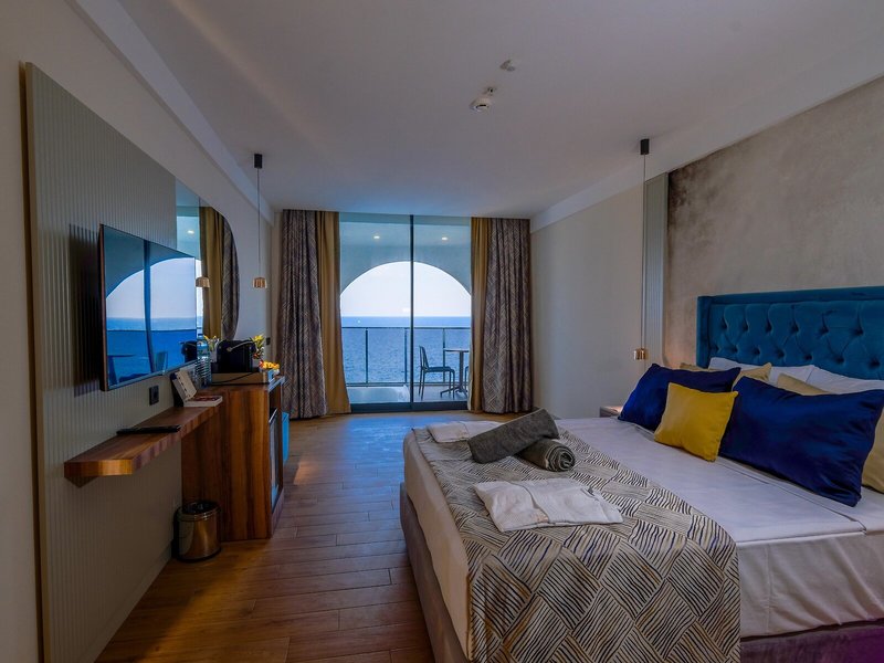 Ada Port Hotel 44