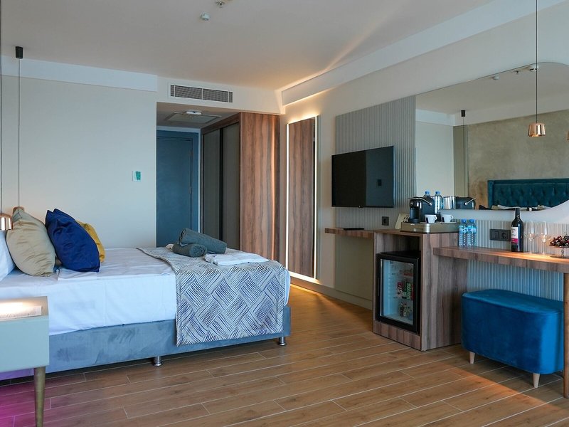 Ada Port Hotel 47