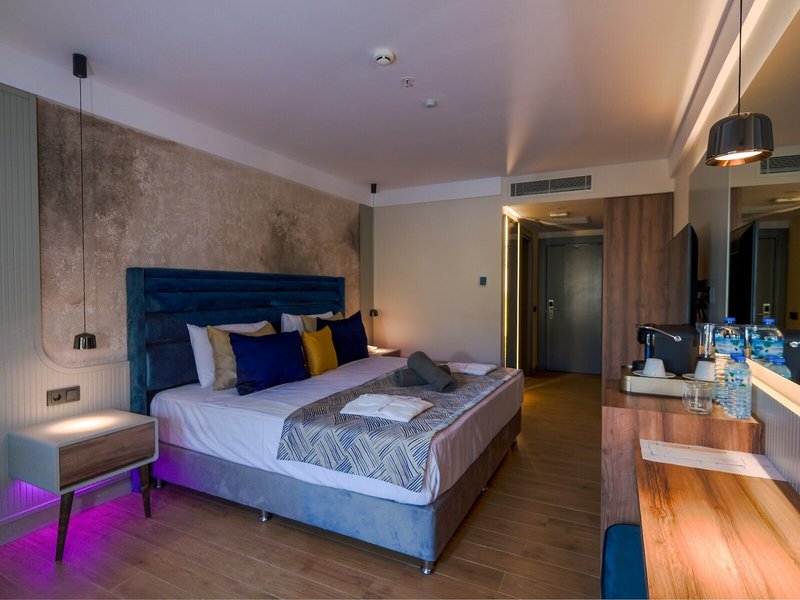 Ada Port Hotel 48