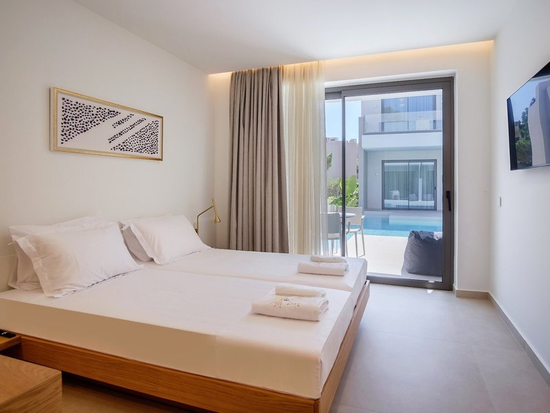 Phos Hotel Platanias 36