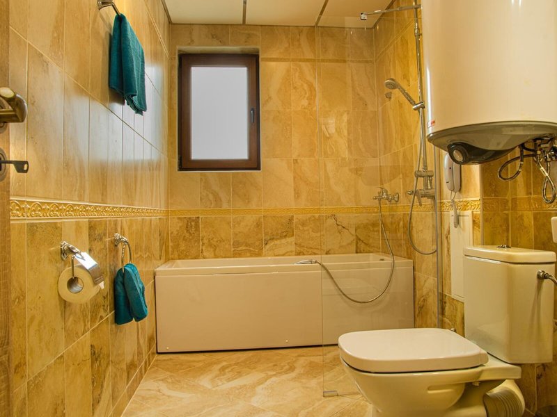 Vemara City  Hotel 6