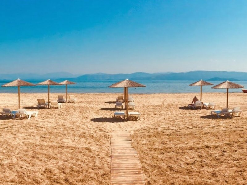 Koulouris Beach 8