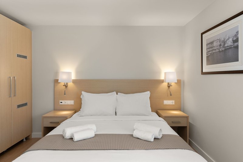 Gallery Central Piraeus Port 9