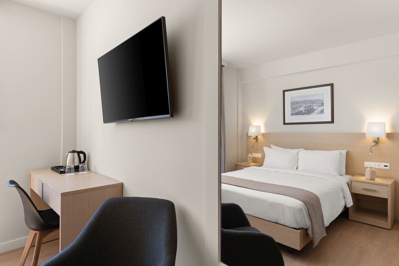 Gallery Central Piraeus Port 10