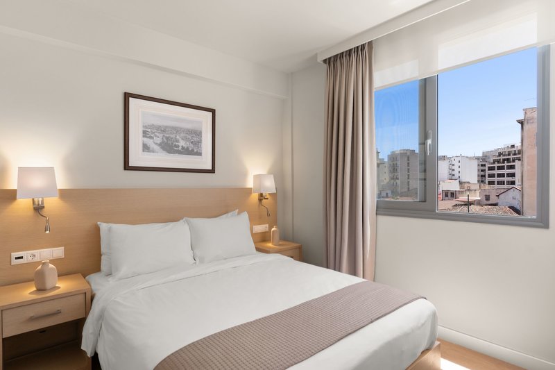 Gallery Central Piraeus Port 11