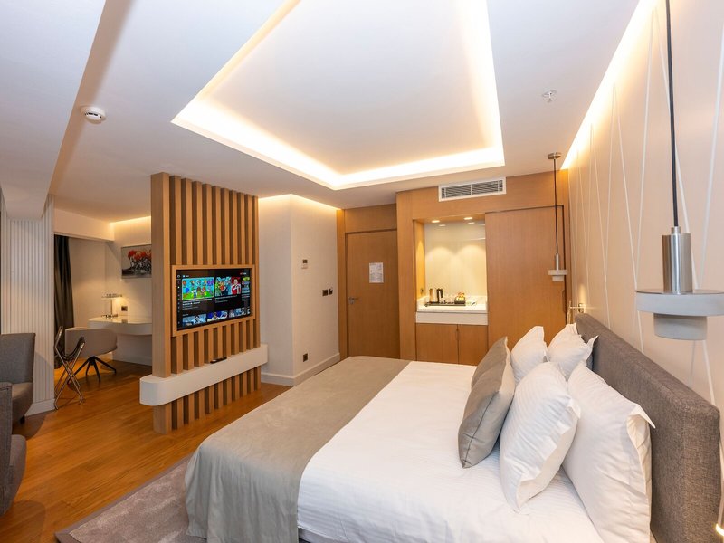 Baver Hotel 6