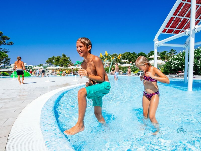 Zaton Holiday Resort 9