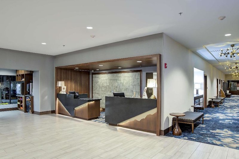 DoubleTree by Hilton Harrisonburg 2