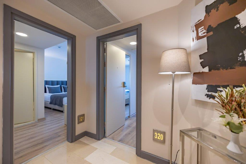 Sisus Marina Hotel 13